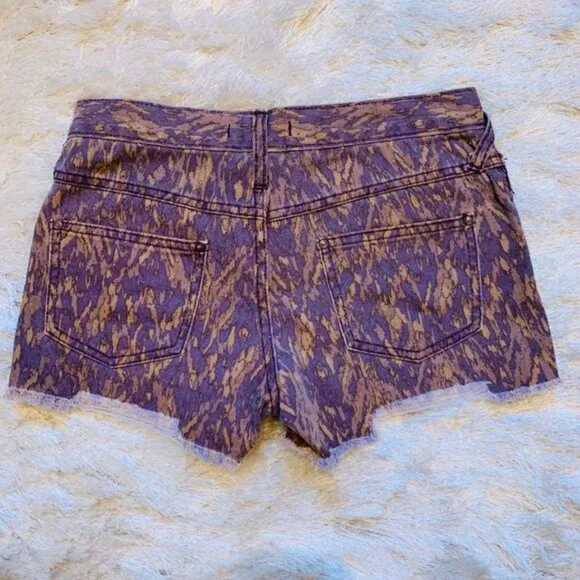 FREE PEOPLE Denim Jean Shorts 24 - Picture 3 of 6